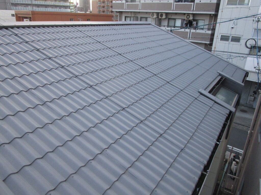 積水ハウスで使用される事がある塩ビ被覆鋼板の屋根には専用の塗装が必要です！・・・の件　
